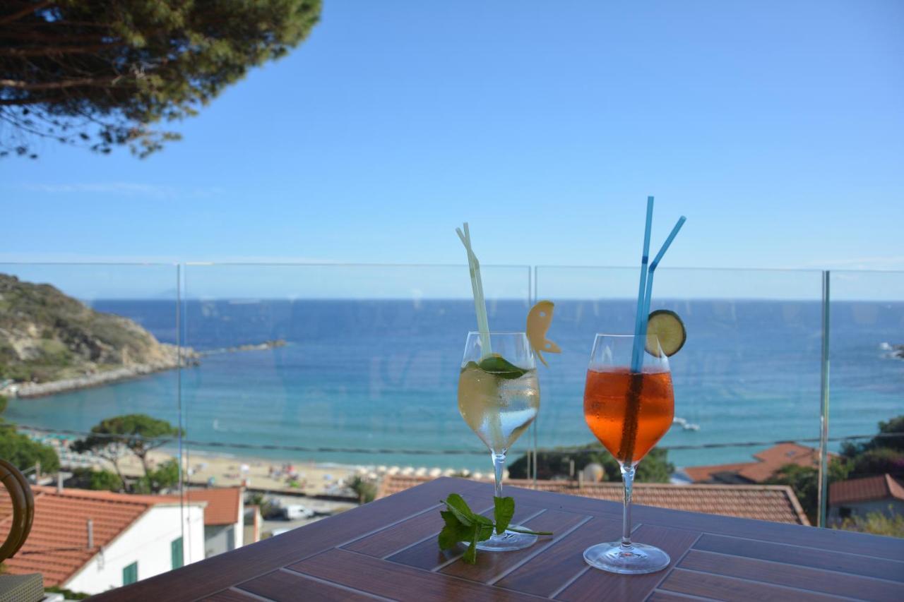 Hotel Baia Imperiale Spiaggia di Cavoli Εξωτερικό φωτογραφία